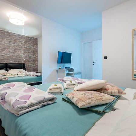 Apartments Villa Sol Стон Екстериор снимка