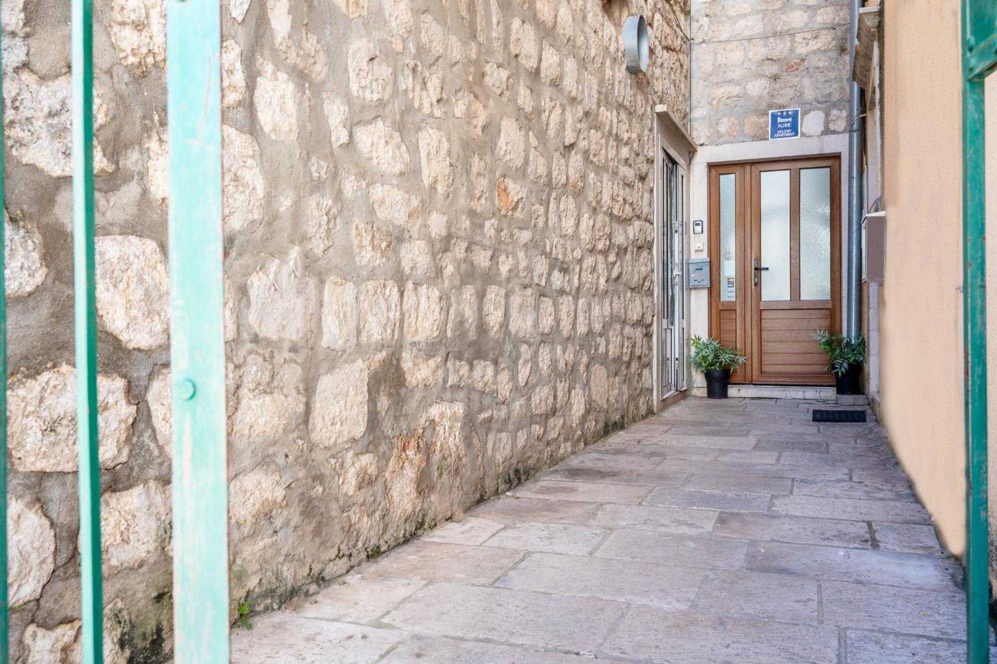 Apartments Villa Sol Стон Екстериор снимка
