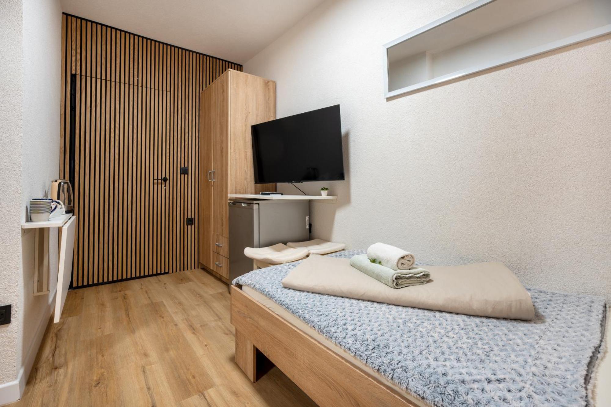 Apartments Villa Sol Стон Екстериор снимка